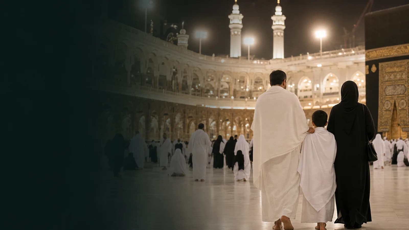Custom Umrah planning scene at Masjid al-Haram